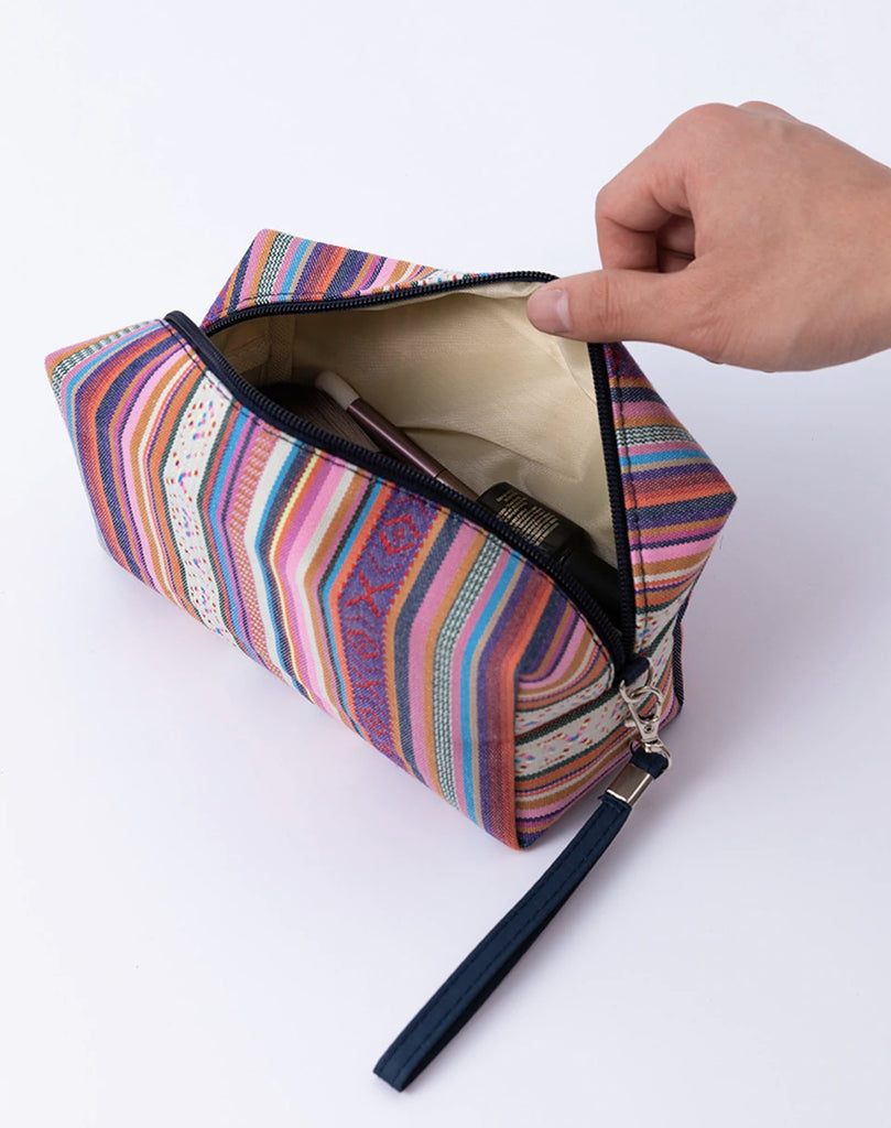 حقيبة مكياج بتصميم قديم - مربع