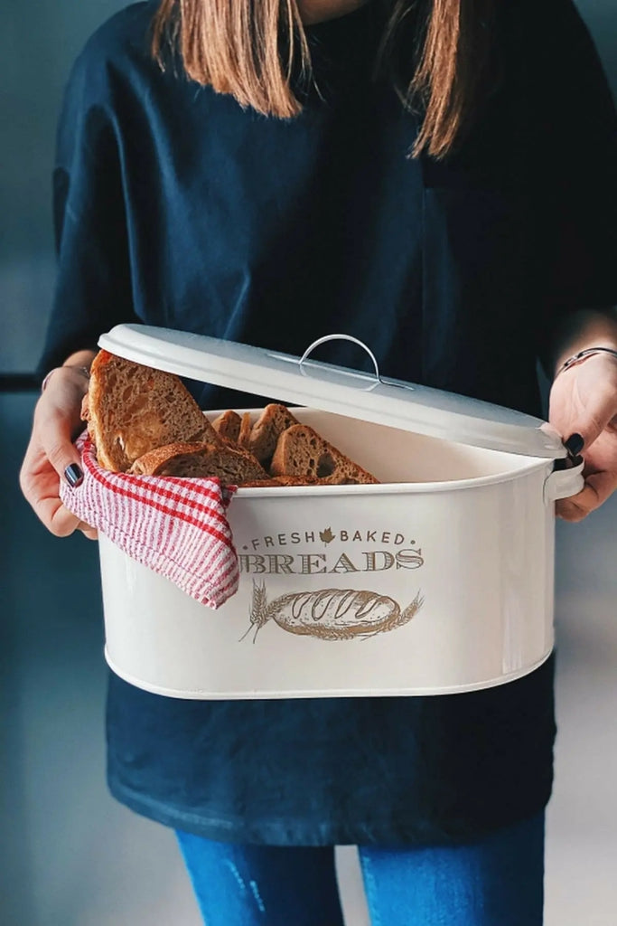 صندوق الخبز المعدني