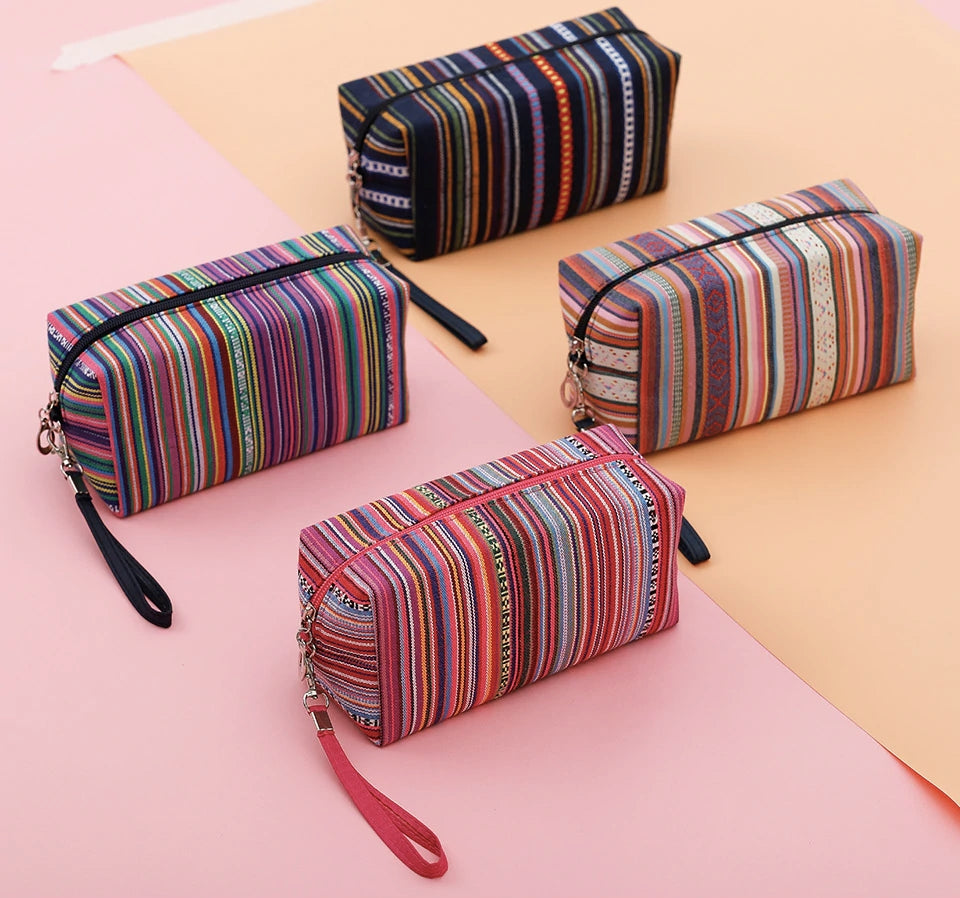 حقيبة مكياج بتصميم قديم - مربع