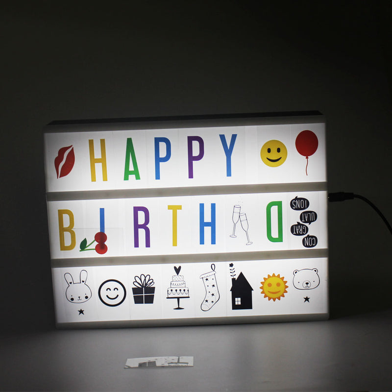 سينما بوكس مع الأحرف