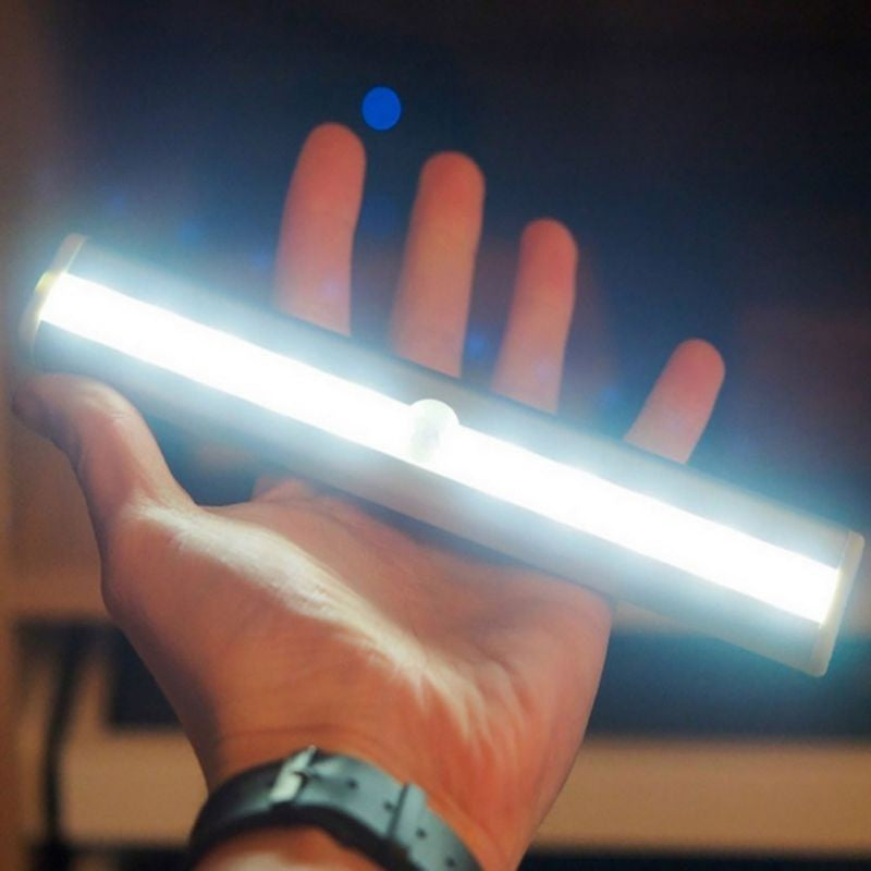 اضاءة مع حساس تشغيل