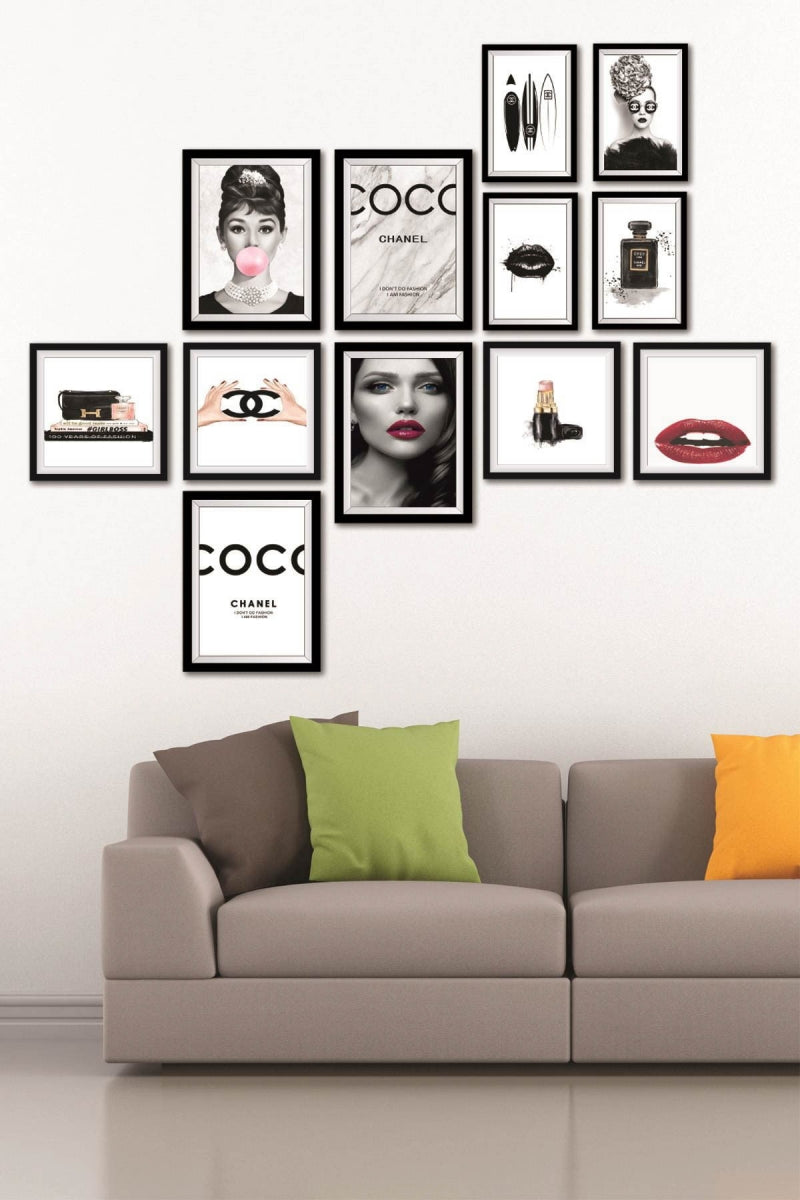 مجموعة لوحات مطبوعة - ١٢ قطعة