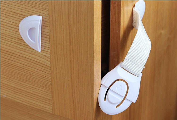 قفل أمان للأثاث