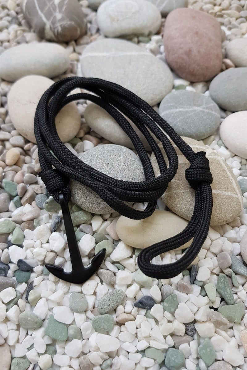 سوار مرساة البحر