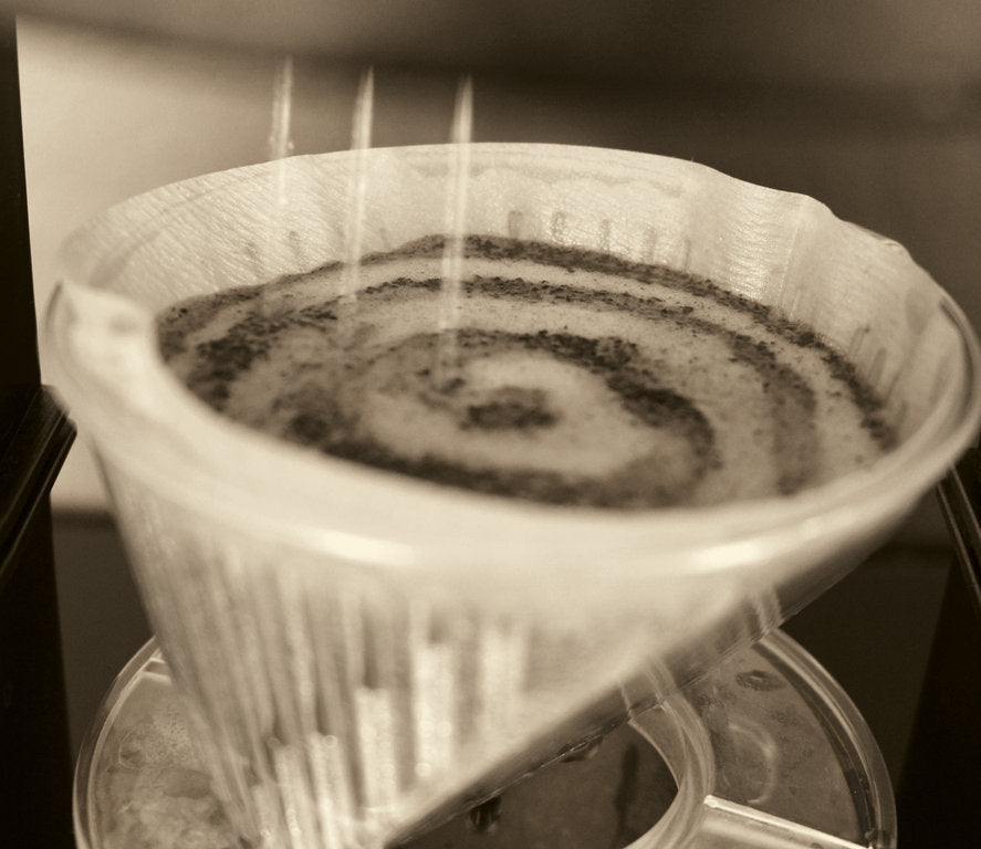 آلة تحضير القهوة بالتقطير - بالبطاريات