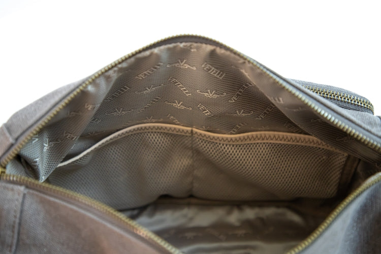 حقيبة كانفاس رجالية باللون الرمادي من فيتالي