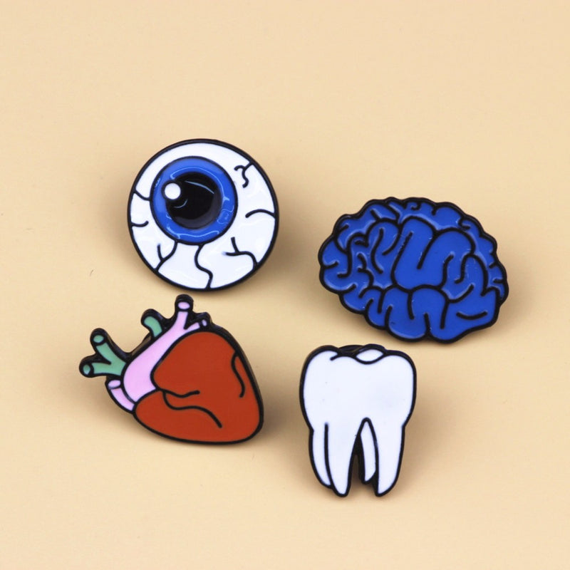 دبوس ملابس: الأطباء الجدد