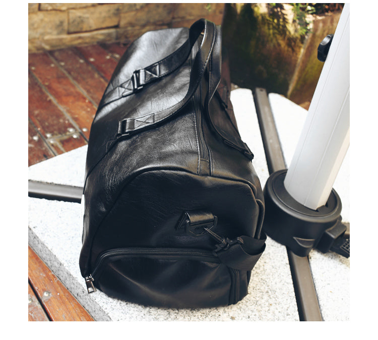 حقيبة من الجلد