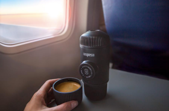 أداة تحضير القهوة  نانو بريسو كبسولات- أسود